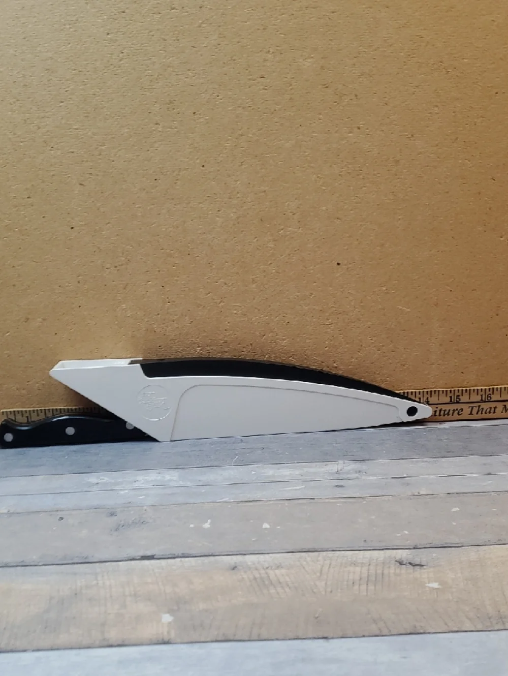 Pampered Chef Knife in Self Sharpening Case